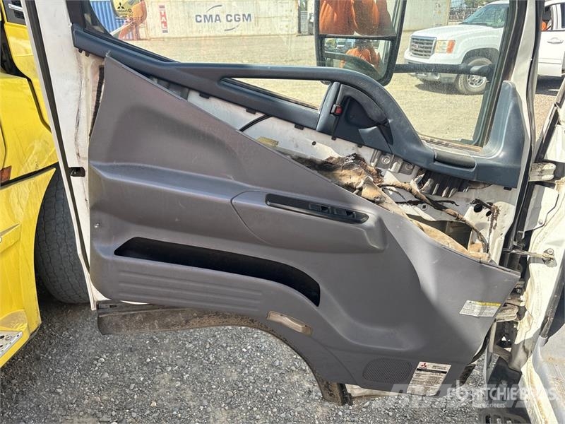 Mitsubishi Fuso FE 4x2 Landscape Truck (Inoperable) Egyéb
