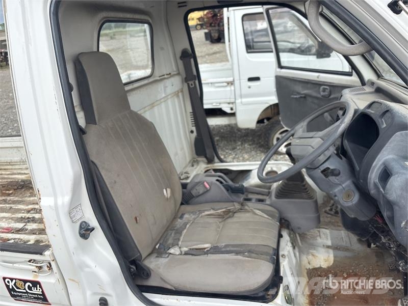 Mitsubishi U42T 4x4 Pickup (Inoperable) Andere Transporter