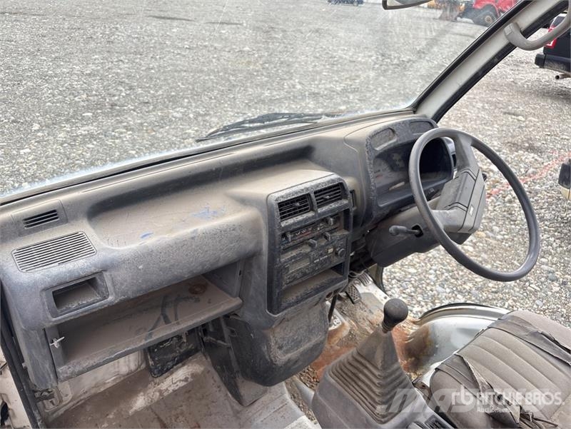 Mitsubishi U42T 4x4 Pickup (Inoperable) Andere Transporter