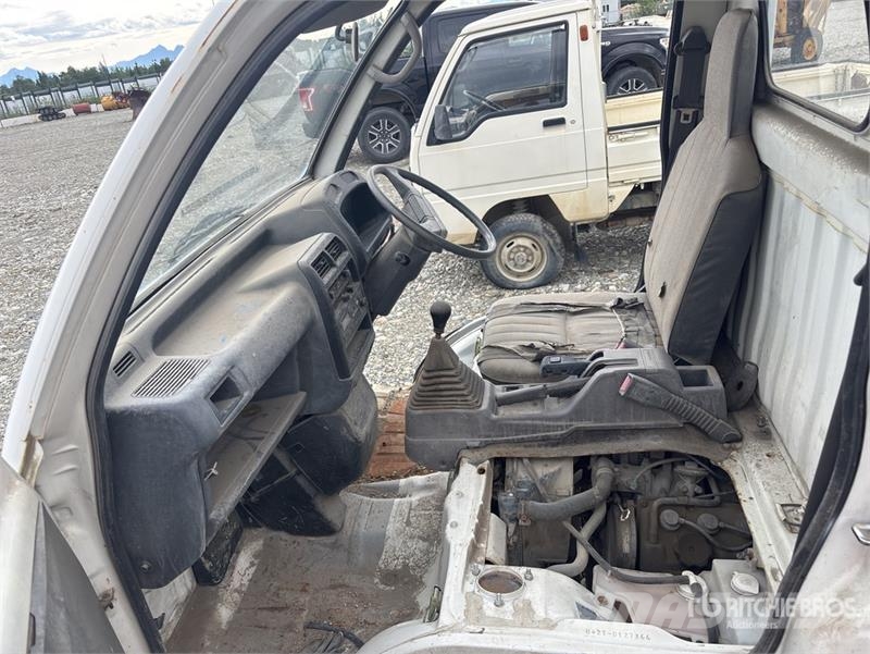 Mitsubishi U42T 4x4 Pickup (Inoperable) Andere Transporter