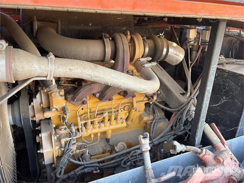 Mobile Air Compressor (Inoperable) 콤푸레샤