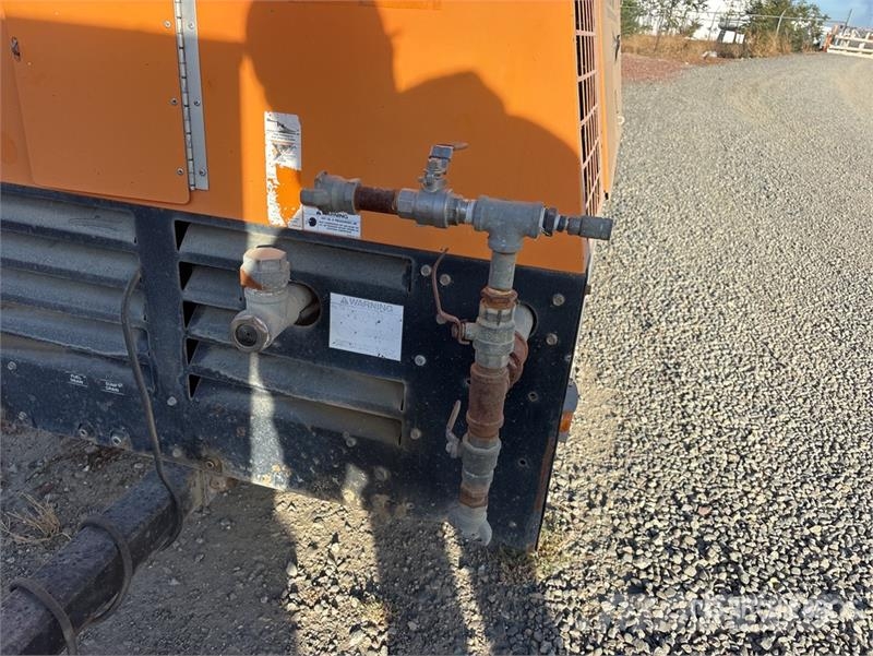 Mobile Air Compressor (Inoperable) 콤푸레샤