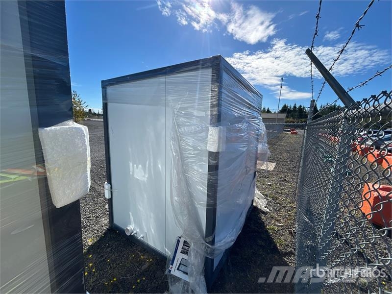 Mobile Toilet MT 6 ft 10 in x 6 ft 2 in Skid-Mount その他部品