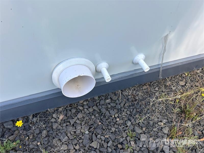 Mobile Toilet MT 6 ft 10 in x 6 ft 2 in Skid-Mount その他部品