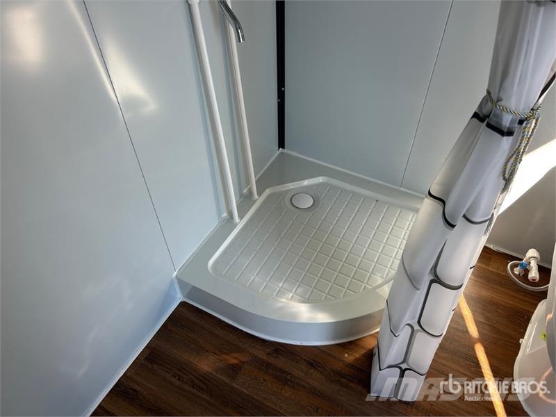 Mobile Toilet MT 6 ft 10 in x 6 ft 2 in Skid-Mount その他部品