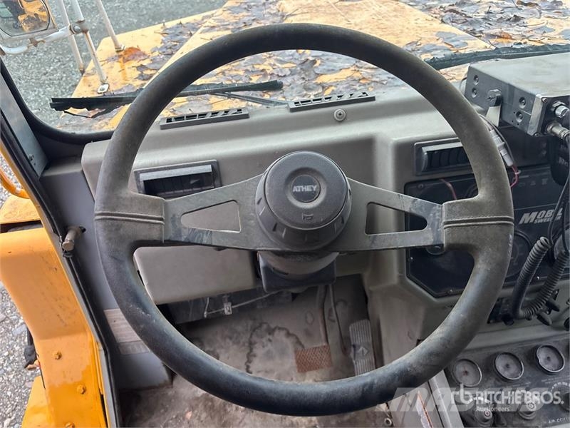 Mobile Topgun M9D Sweeper Truck Sweeper trucks