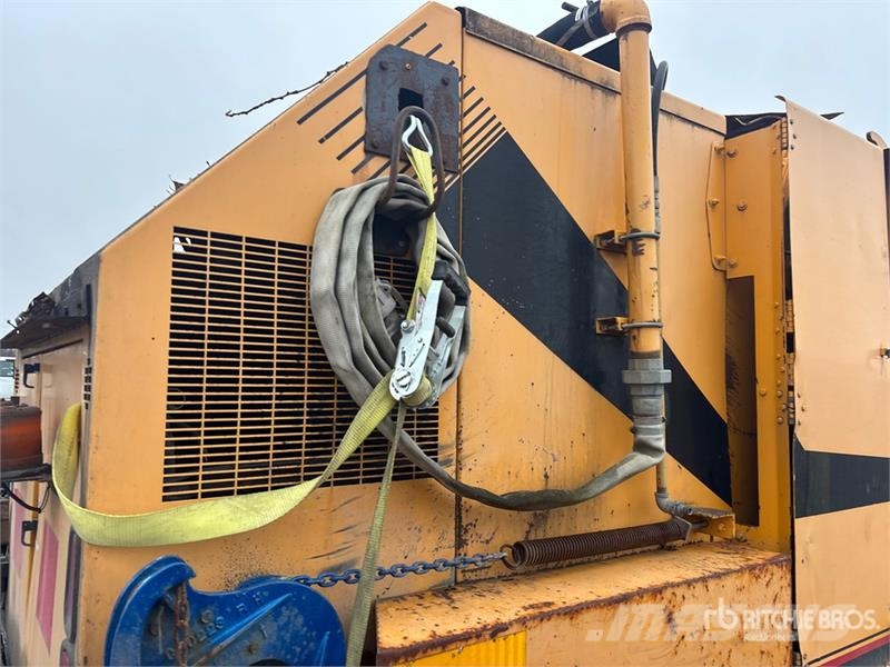 Mobile Topgun M9D Sweeper Truck Sweeper trucks