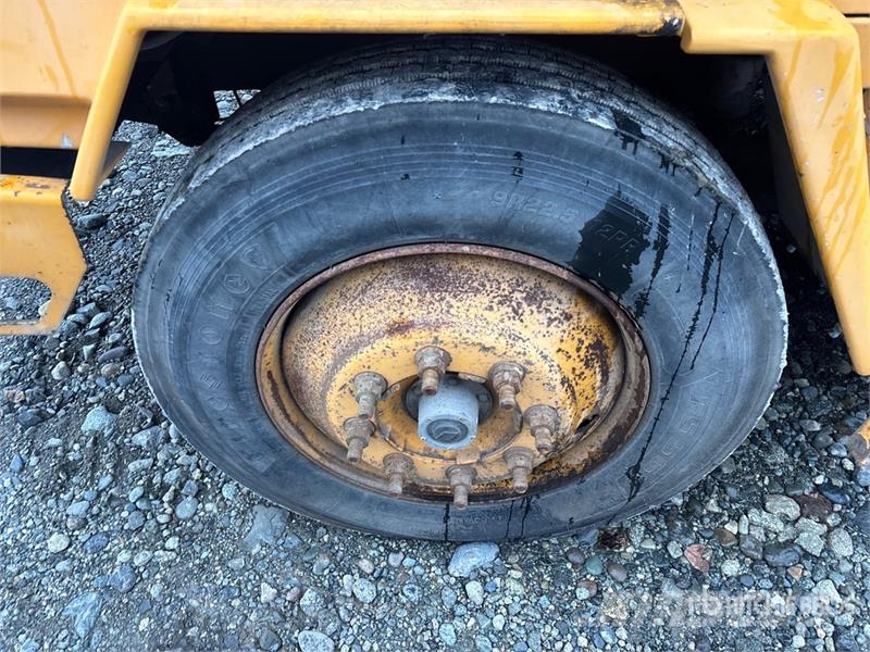 Mobile Topgun M9D Sweeper Truck Sweeper trucks