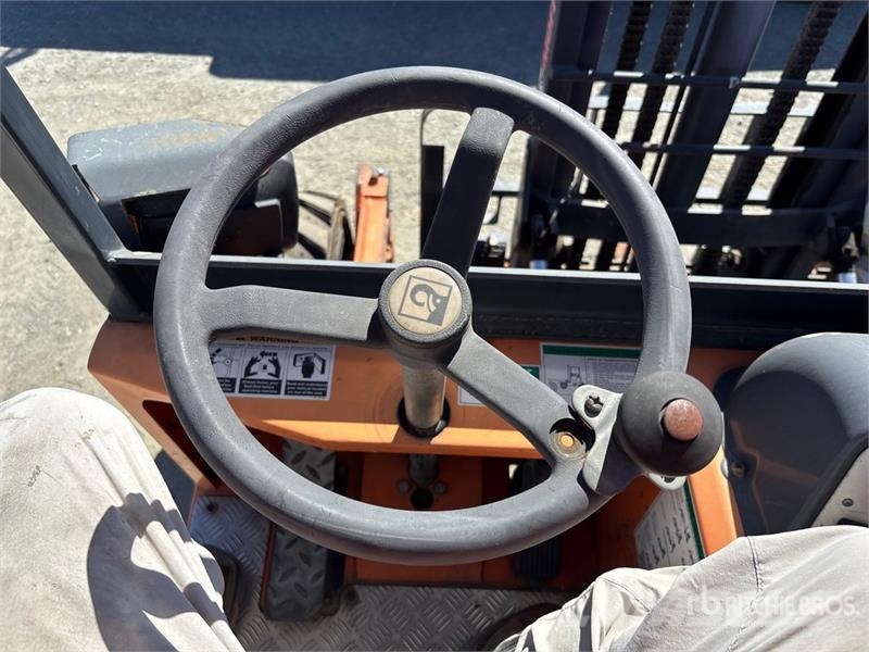 Moffett 5500 lb 3x3 Truck Mounted Forklift Kravas mašīnām piestiprināmie pacēlāji