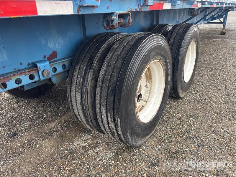 Monon 48 ft T/A Flatbed Trailer Anhænger med lad/Flatbed