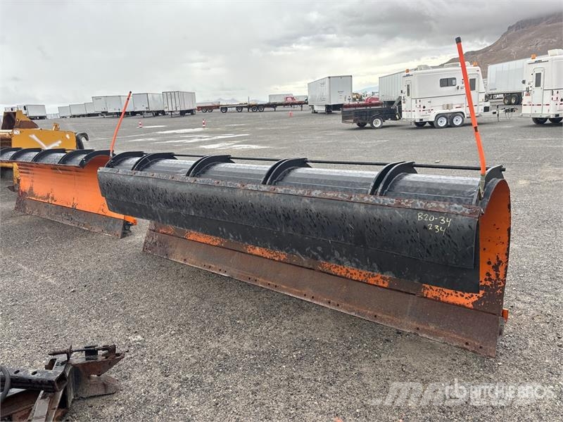  Monroe 12 ft Snow Plow Snøploger- og skjær