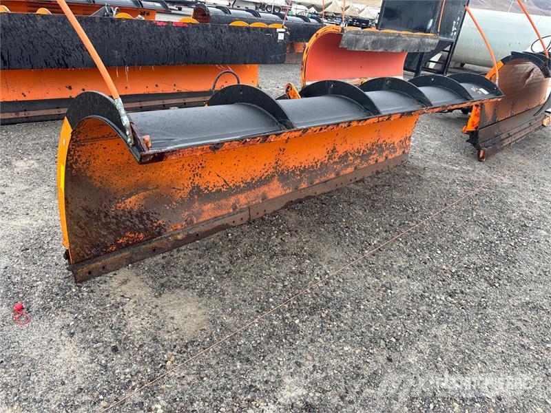  Monroe 12 ft Snow Plow - Fits Truck Snøploger- og skjær