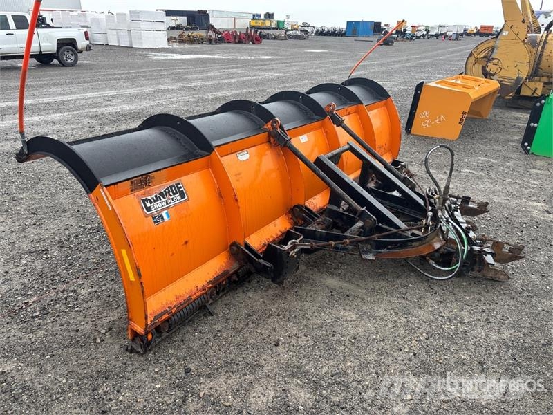 Monroe 12 ft Snow Plow - Fits Truck Snøploger- og skjær