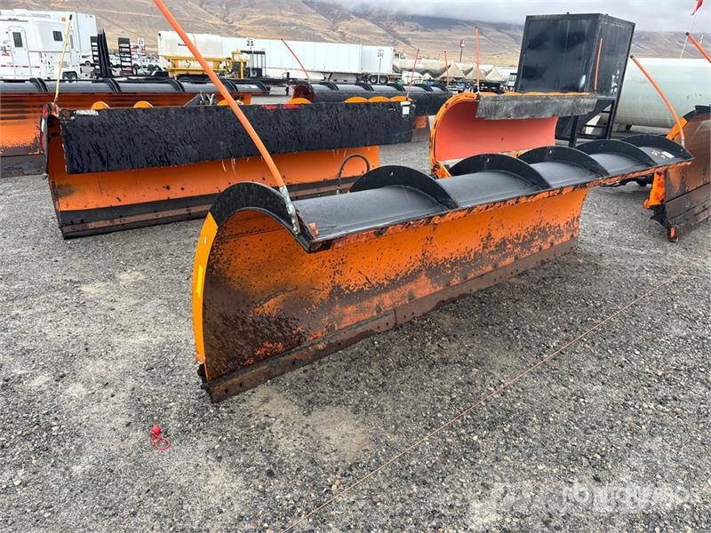  Monroe 12 ft Snow Plow - Fits Truck Snøploger- og skjær
