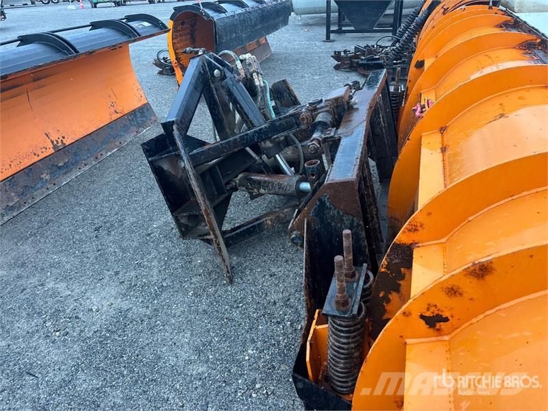  Monroe 12 ft Snow Plow - Fits Truck Snøploger- og skjær
