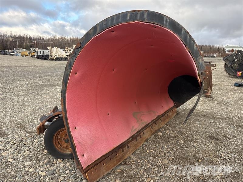 Monroe 13 ft 6 in Reversing Snow Plow Sniježne daske i plugovi