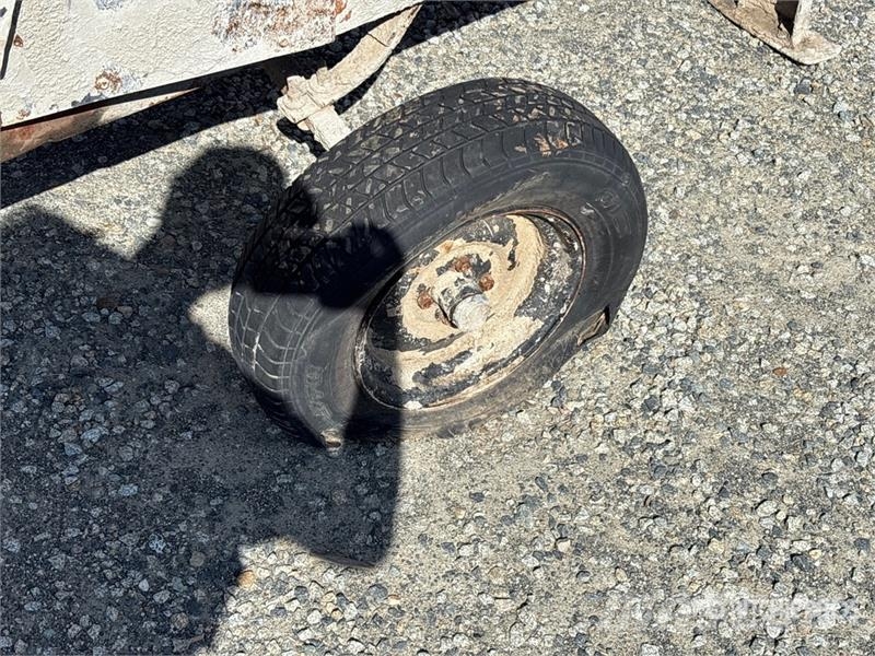 Mortar and Grout Mixer (Inoperable) Бетоносмесители