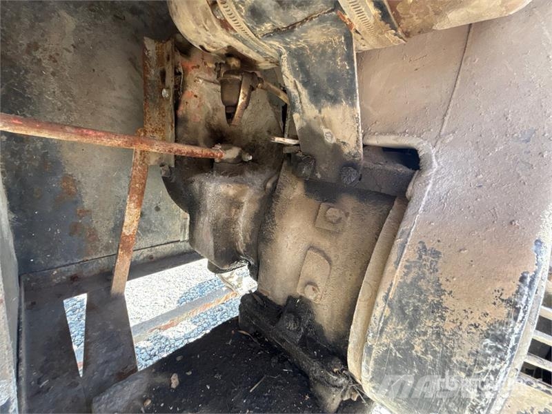 Mortar and Grout Mixer (Inoperable) Бетоносмесители