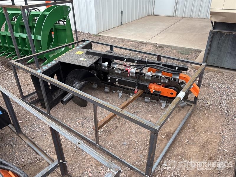 Mower King ECSSCT72 60 in Skid Steer Trencher (Unu Rýhovače