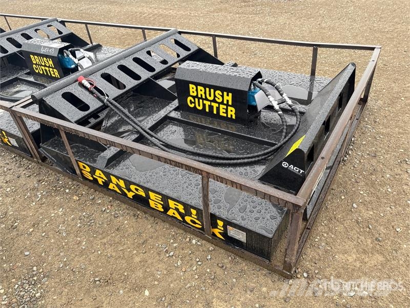 Mower King SSRC 72 in Skid Steer Brush Cutter (Unu Χορτοκοπτικά επιβίβασης και έλξης