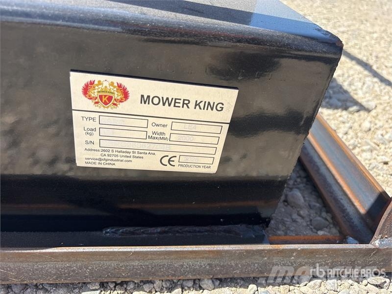 Mower King SSRC 72 in Skid Steer Brush Cutter (Unu Sekačky namontované a tažené