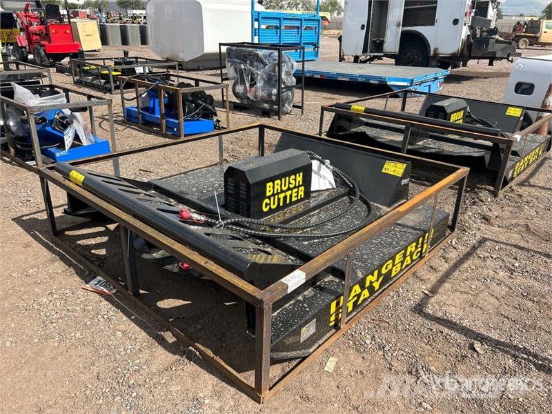 Mower King SSRC 72 in Skid Steer Brush Cutter (Unu Piekabināmās pļaujmašīnas