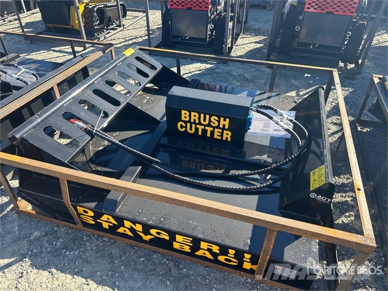 Mower King SSRC72 Skid Steer Brush Cutter (Unused) 裝載與牽引式割草機