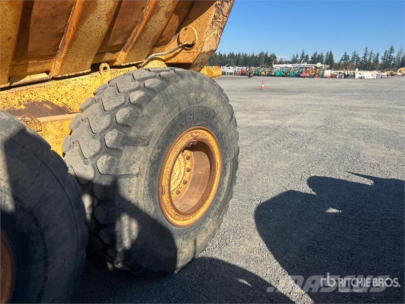 Moxy MT30 Zglobni damperi