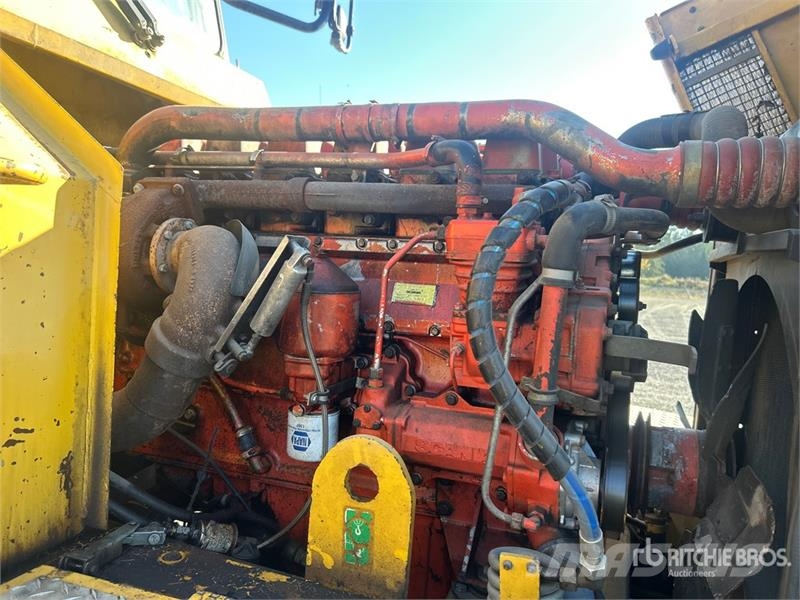 Moxy MT30 Zglobni damperi