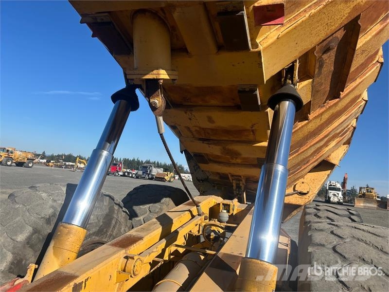 Moxy MT30 Zglobni damperi