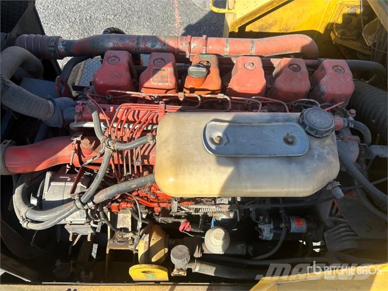 Moxy MT30 Zglobni damperi