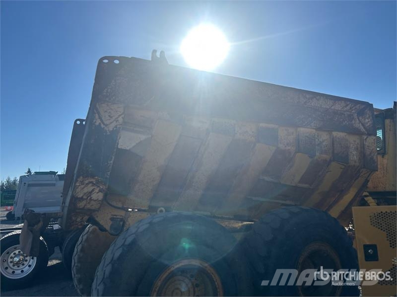 Moxy MT30 Zglobni damperi