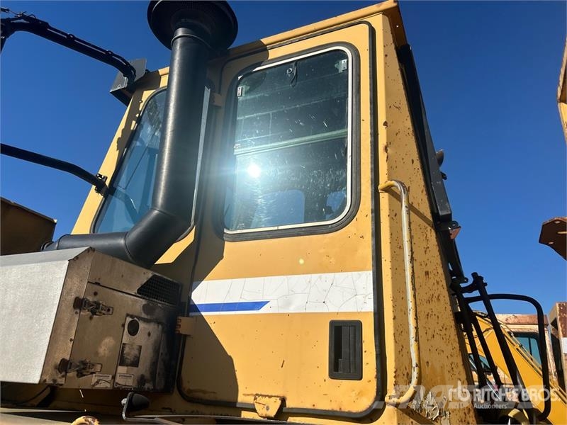 Moxy MT30 Zglobni damperi
