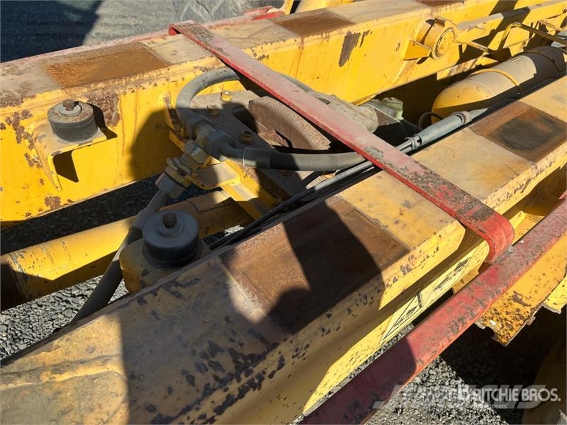 Moxy MT30 Zglobni damperi