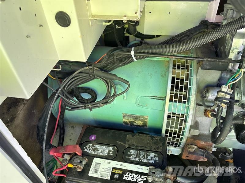 MQ DCA-25SSIU3 20 kW Mobile Generator Set Generadores diésel