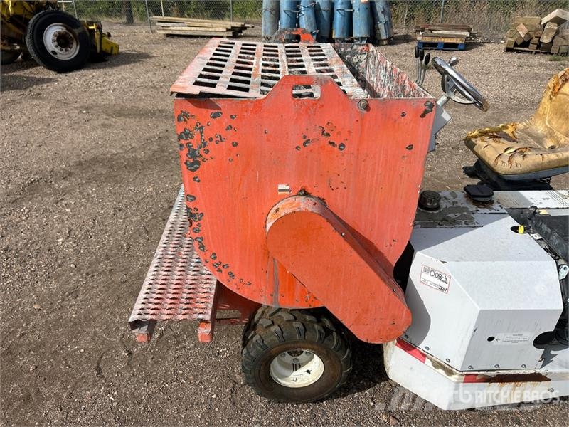 MTC SVT-300 4x2 Ride-On Trench Grout Buggy Entreprenør - Andet