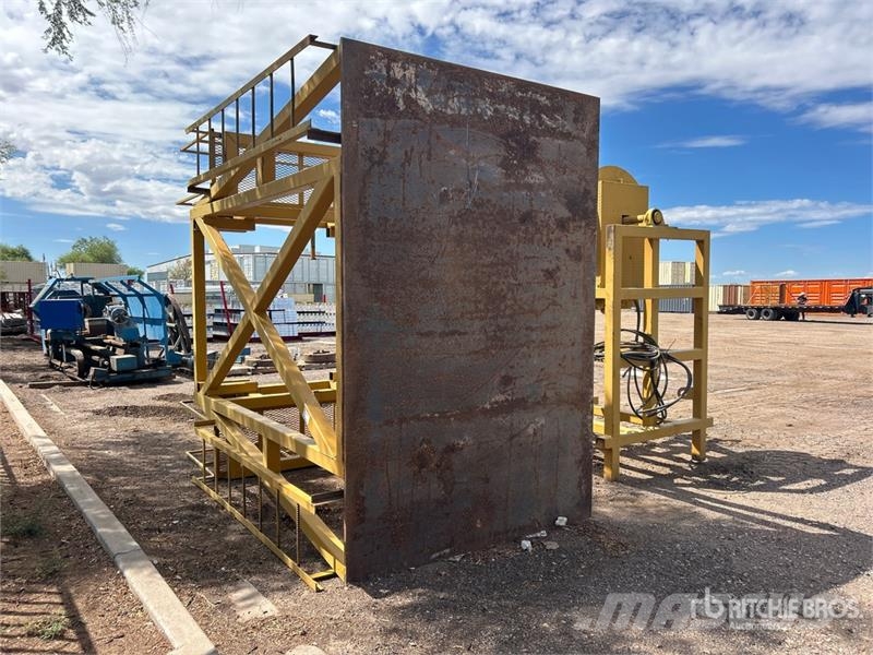  Multi Purpose Tower Platform & Hydraulic Rotating  معدات البناء - غير ذلك