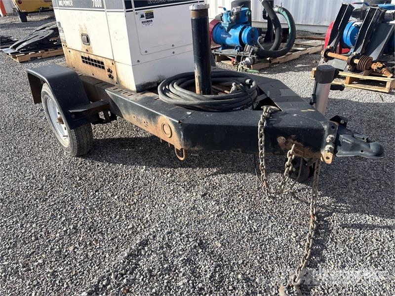 MultiQuip 9 ft S/A Generator Trailer Низькорамні причепи