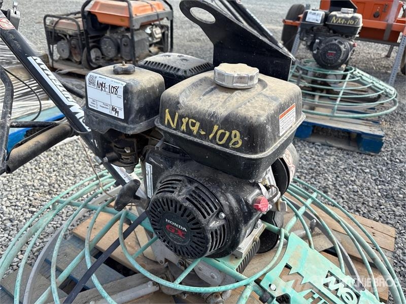 MultiQuip B46H90 Trowels
