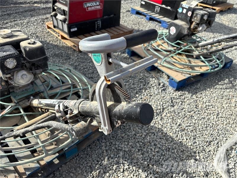 MultiQuip B46H90 Trowels