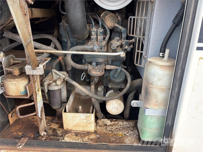 MultiQuip DA-7000SSA3 7 kW Mobile Generator Set Generatori diesel