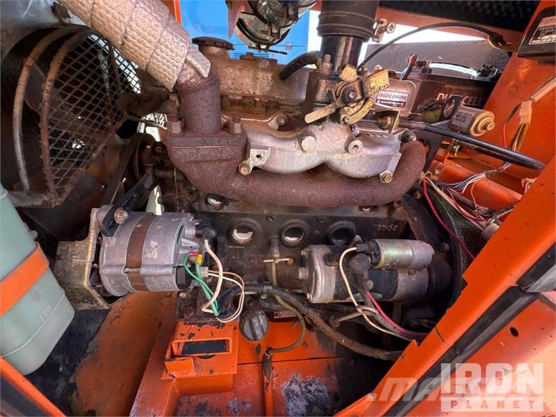 MultiQuip DCA-25SSA-I 25 kVA Skid-Mounted Generator Set Dizelski agregati