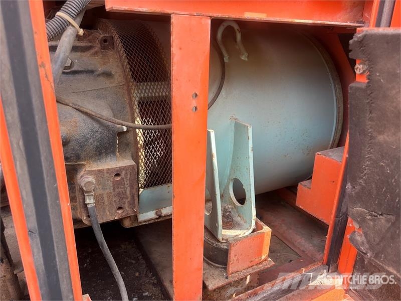MultiQuip DCA-40ASSA-I 32 kW Mobile Generator Set (Inoperabl Generatori diesel