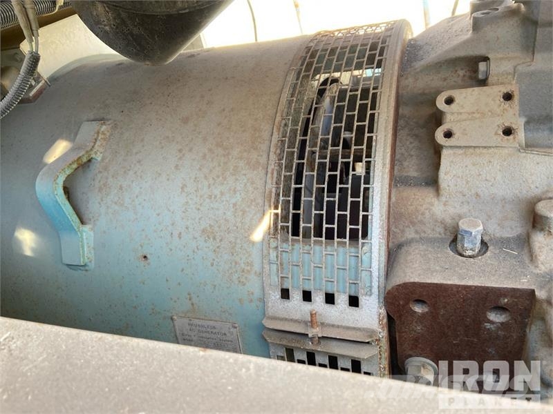MultiQuip DCA250SSIU 250 kVA Mobile Generator Set Diesel Generatoren