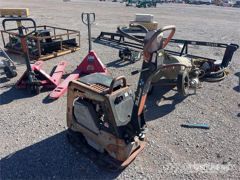 MultiQuip MVH308GH Vibratory Plate Compactor (Inoperable) Kompaktory