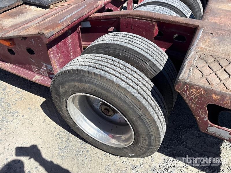 Murray 16-Wheel Expandable Axle Removable Gooseneck Lowbo 平板拖车