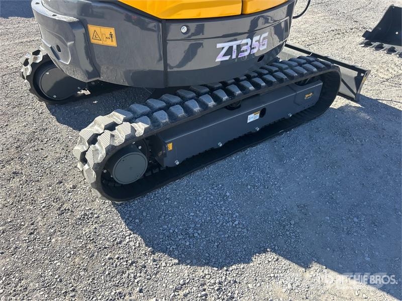  NAKATO ZT35G Mini Excavator (Unused) Mini ekskavatori < 7 t