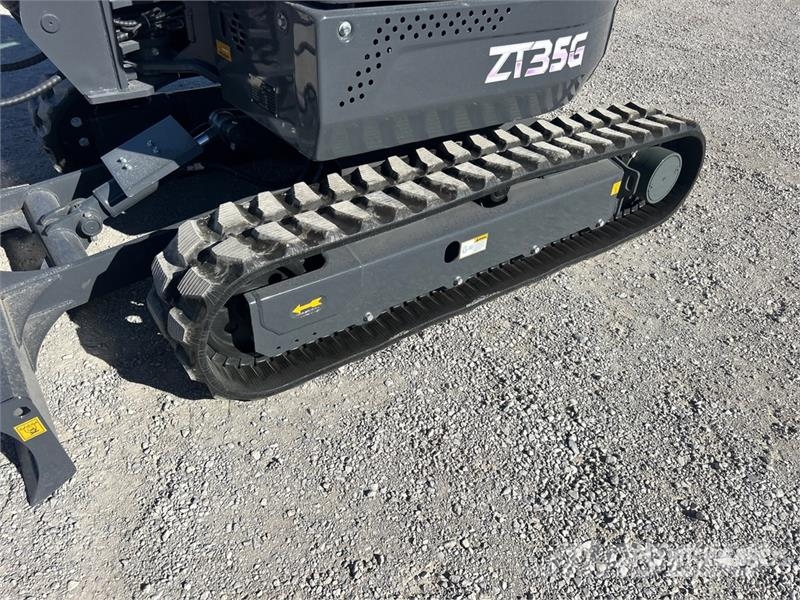  NAKATO ZT35G Mini Excavator (Unused) Mini ekskavatori < 7 t