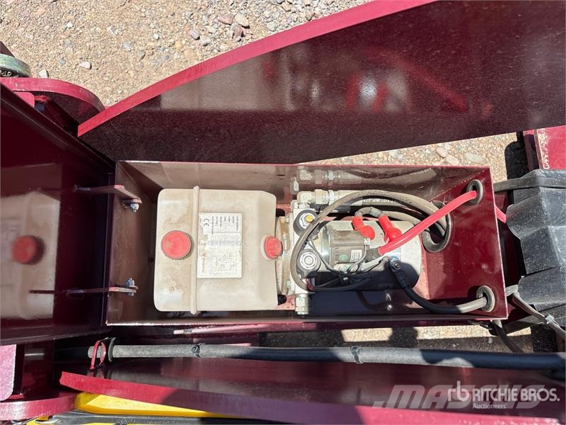 Neks Electric Fifth Wheel Wrecker Attachment - Fit Ostale kargo komponente