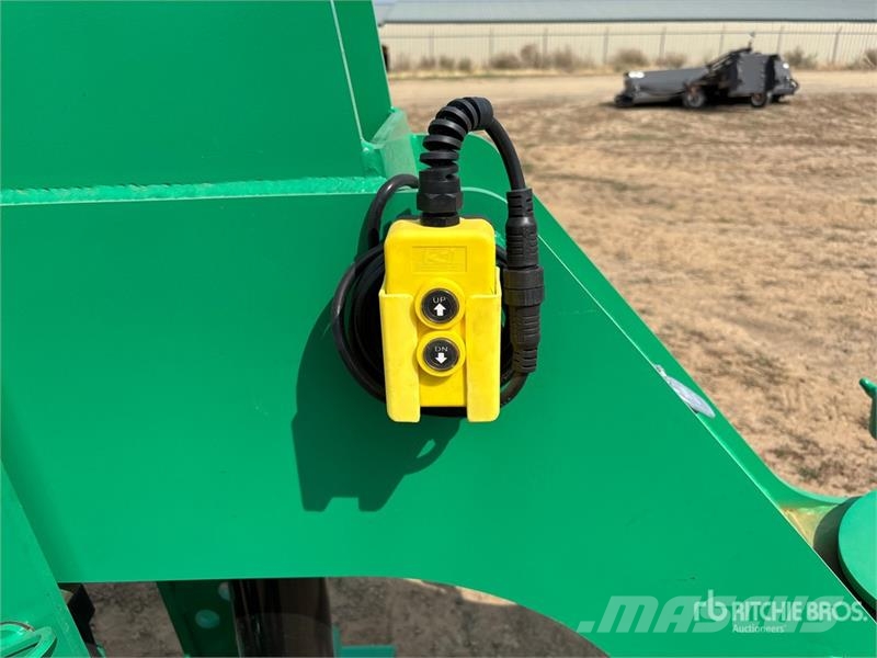  Neks Fifth Wheel Wrecker Attachment معدات النقل - غير ذلك